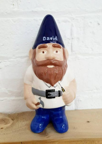 Unique personalised gnomes! A personalised garden gnome for every occasion. Personalised your gnome for a unique gift.